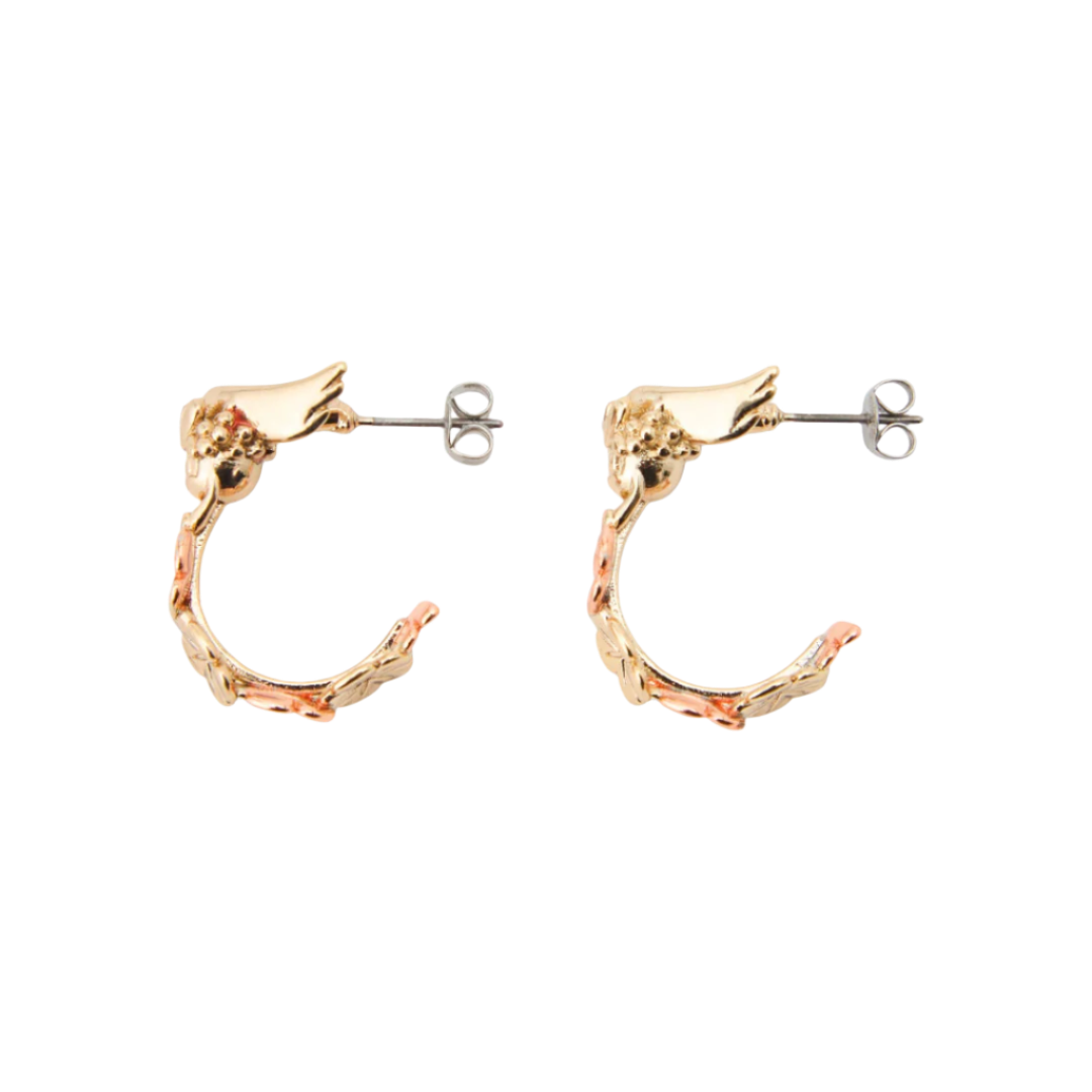 Pokemon Center Japan Exclusive Jewellery: Comfey Earrings